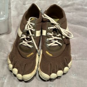 Vibram Speed Men’s ShoesBrown/ Beige in SizeUS11/EU45